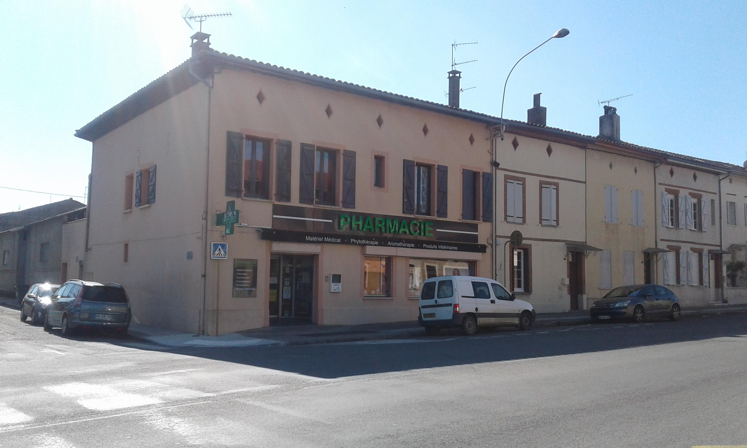 PHARMACIE BORREDON ESTERLE