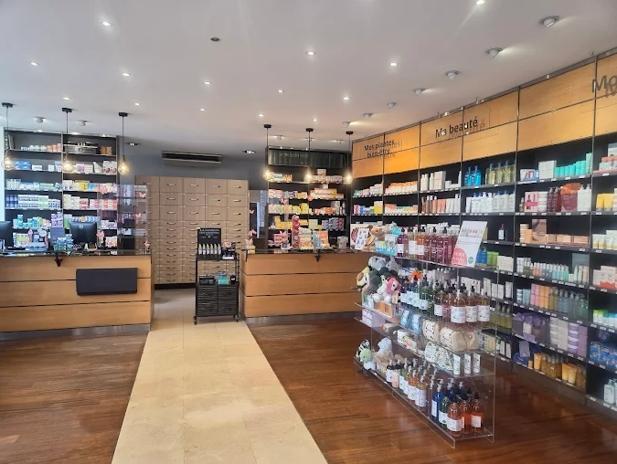 Pharmacie aux petits soins