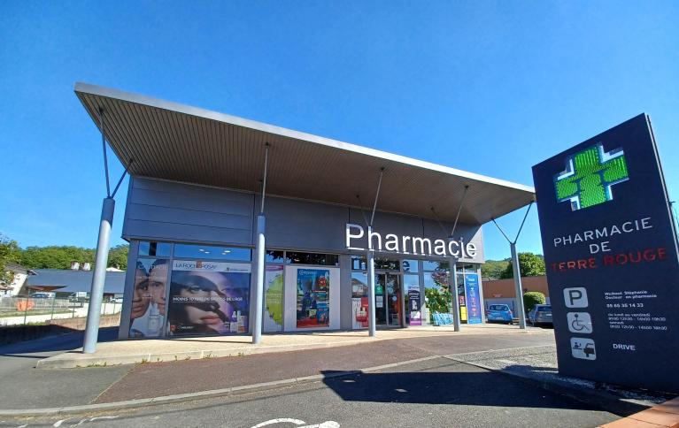 Pharmacie De Terre Rouge